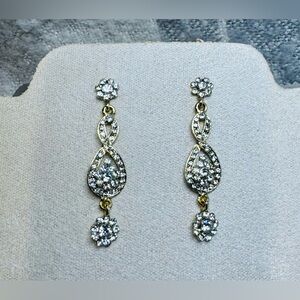 Vintage Gold Tone Rhinestone Drop Earrings